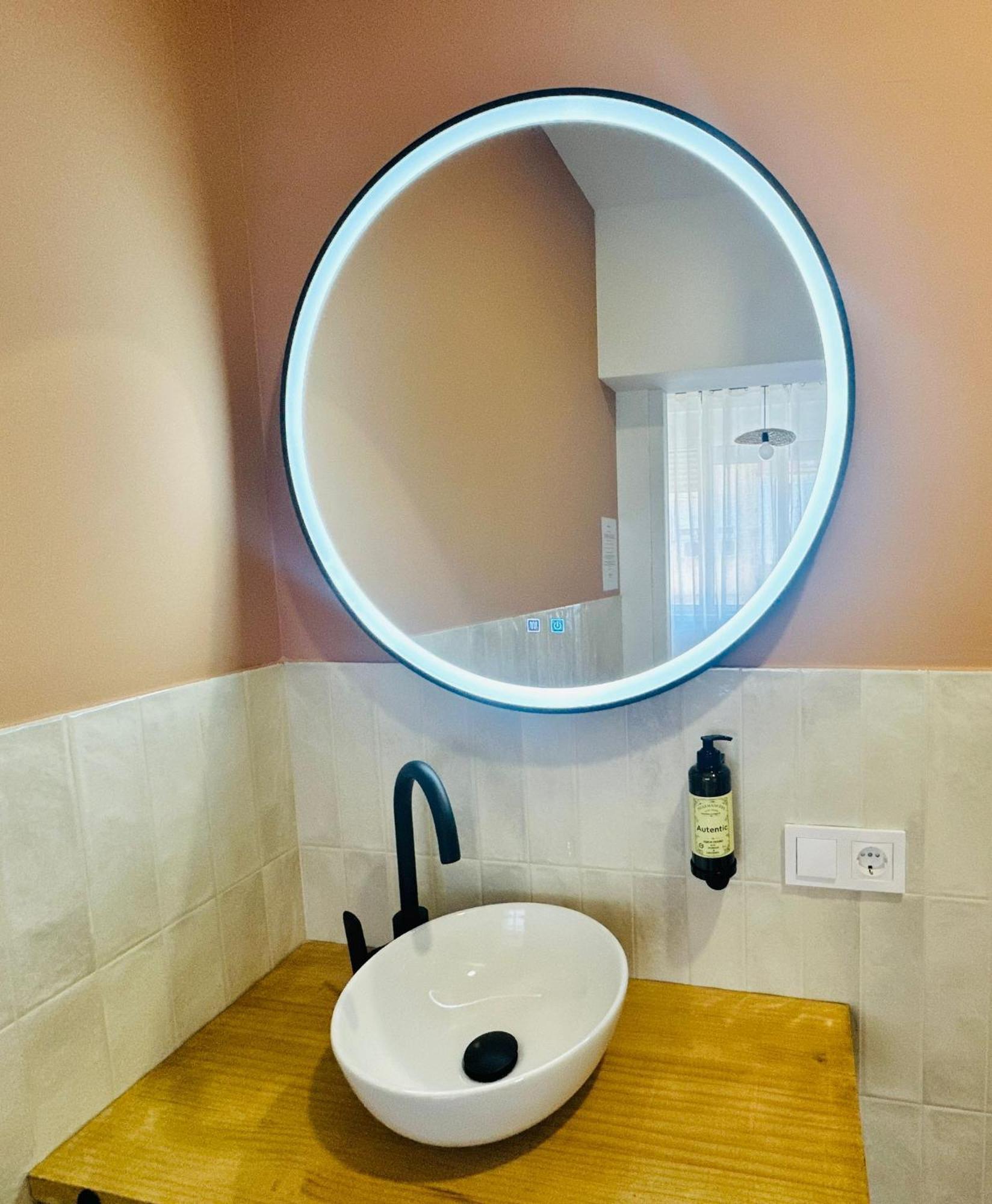 Autentic Boutique Moncloa مدريد المظهر الخارجي الصورة