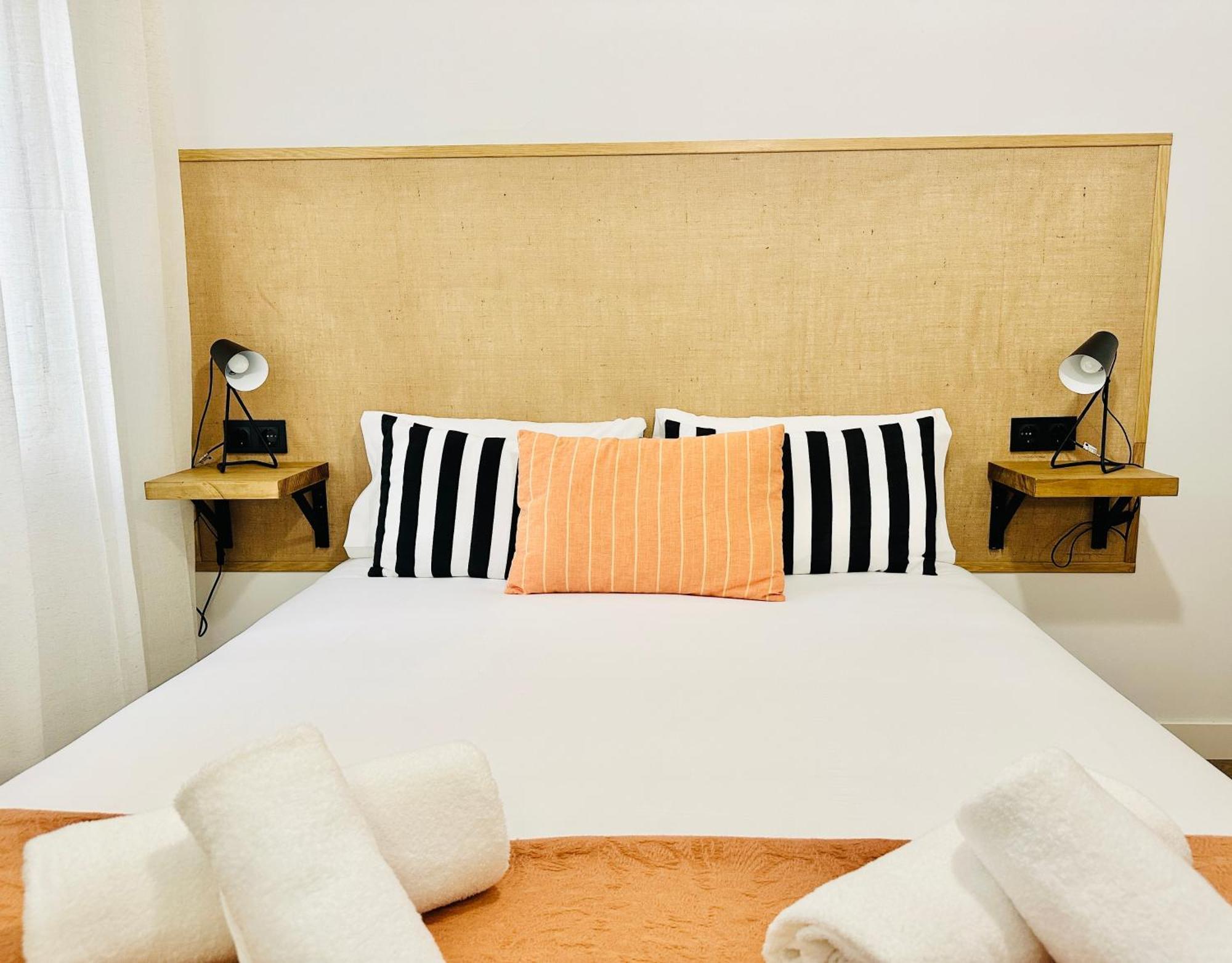 Autentic Boutique Moncloa مدريد المظهر الخارجي الصورة