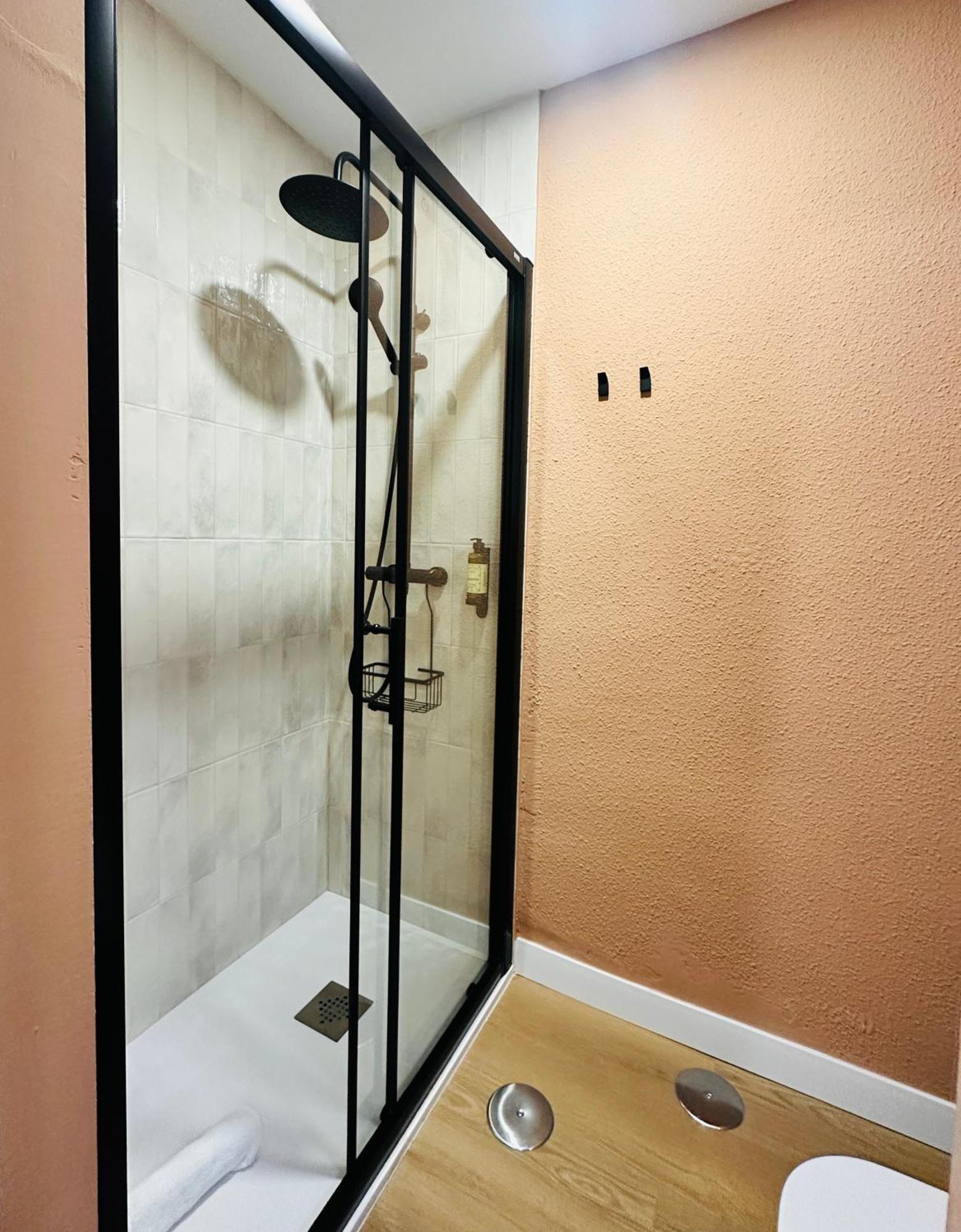 Autentic Boutique Moncloa مدريد المظهر الخارجي الصورة
