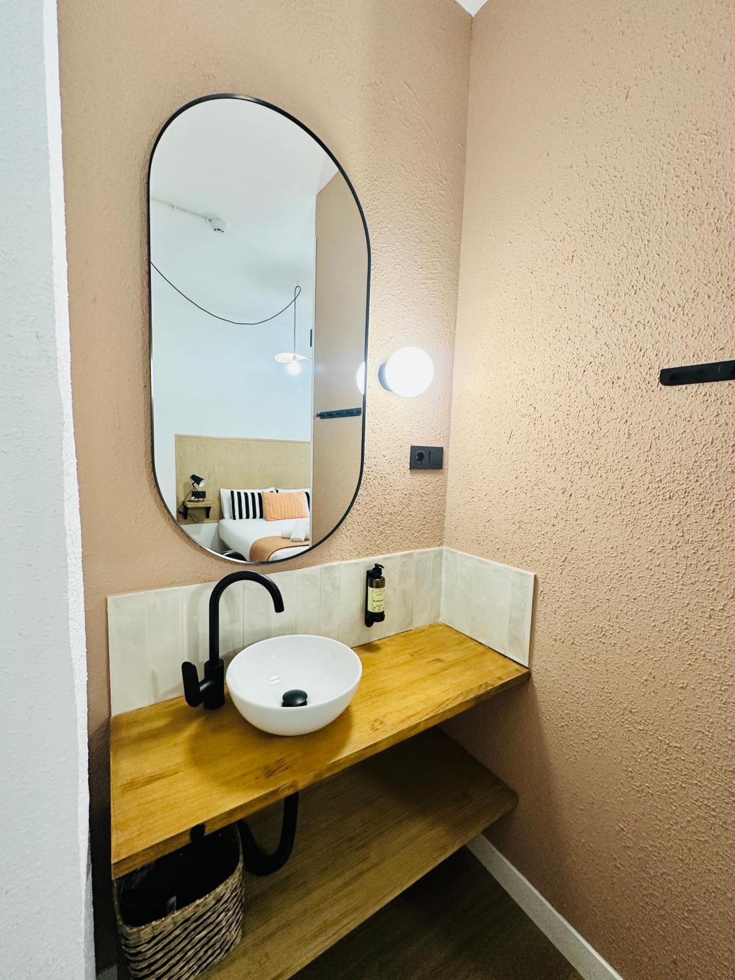 Autentic Boutique Moncloa مدريد المظهر الخارجي الصورة